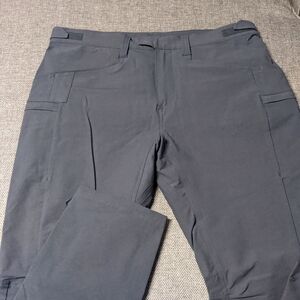 Ten Thousand sz 34"x 29" men's pants hiking golf outdoor business casual office